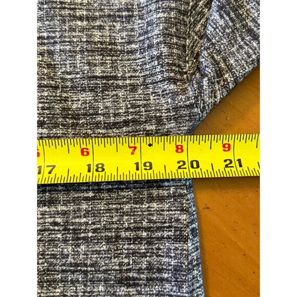 Lululemon Extra Mile Hoodie Sweatshirt Pullover Loose Fit Black White Size 12 - Picture 11 of 13